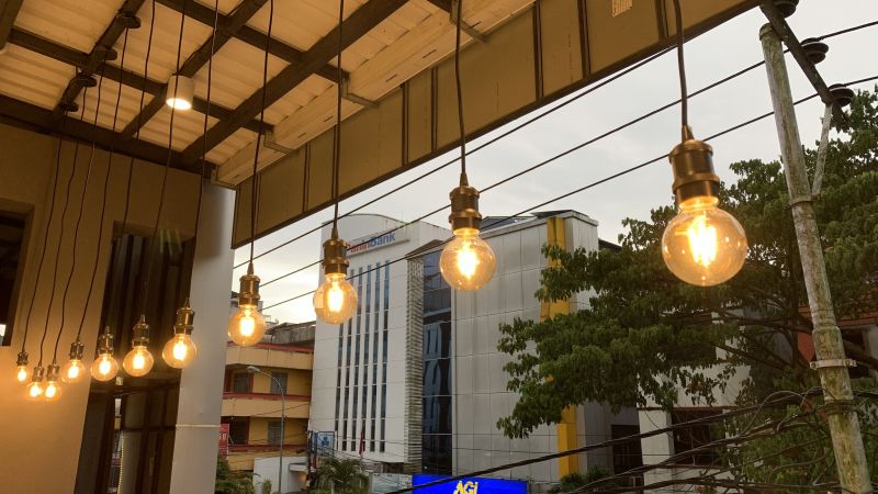Outdoor Lamp Installation in Overland Park, KS